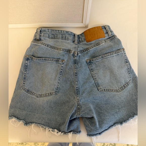 H&M divided Light Blue Jean Shorts - Picture 3 of 3